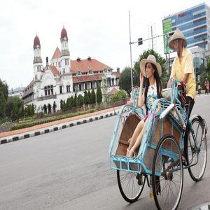 Whiz Pemuda Semarang
