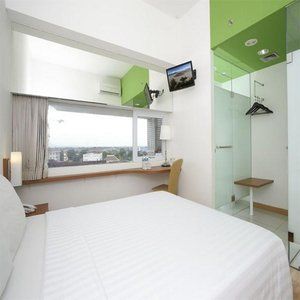 Hotel Whiz Pemuda 2*