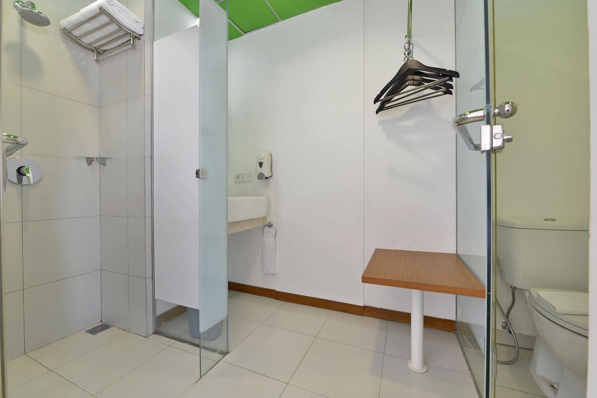 Whiz Pemuda Hotel Semarang